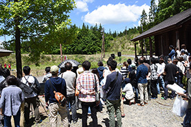 会場・人物