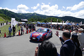 会場・人物
