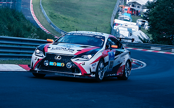 予選2回目 3台各々の最終調整を行ない決勝に挑む | 2016年 | レポート