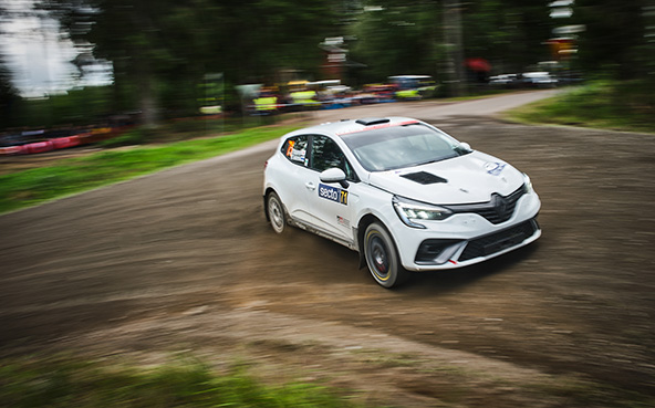 Next-generation Japanese drivers show speed in first Rally Finland