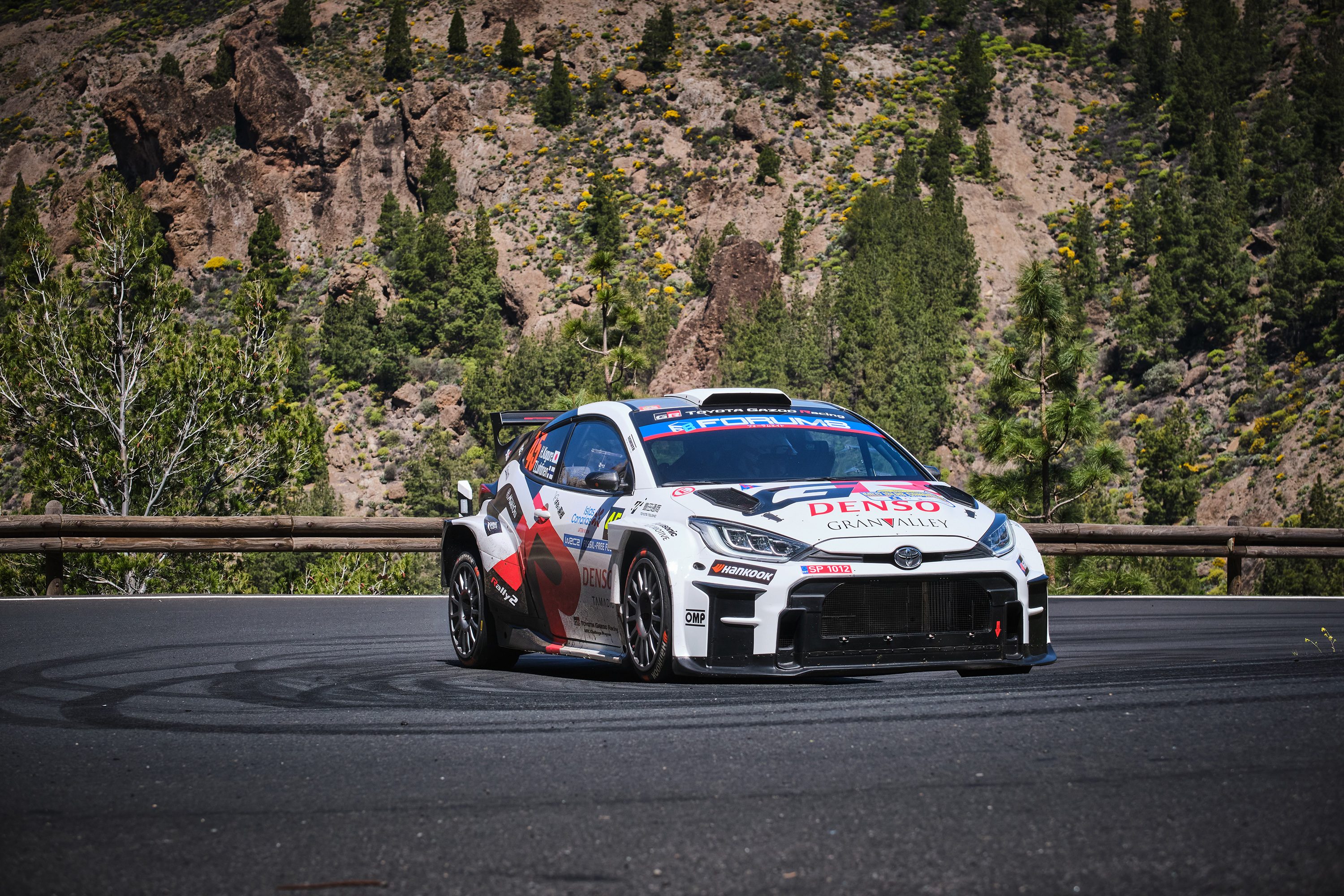 Japanese quartet add to asphalt experience in Canaries | Press