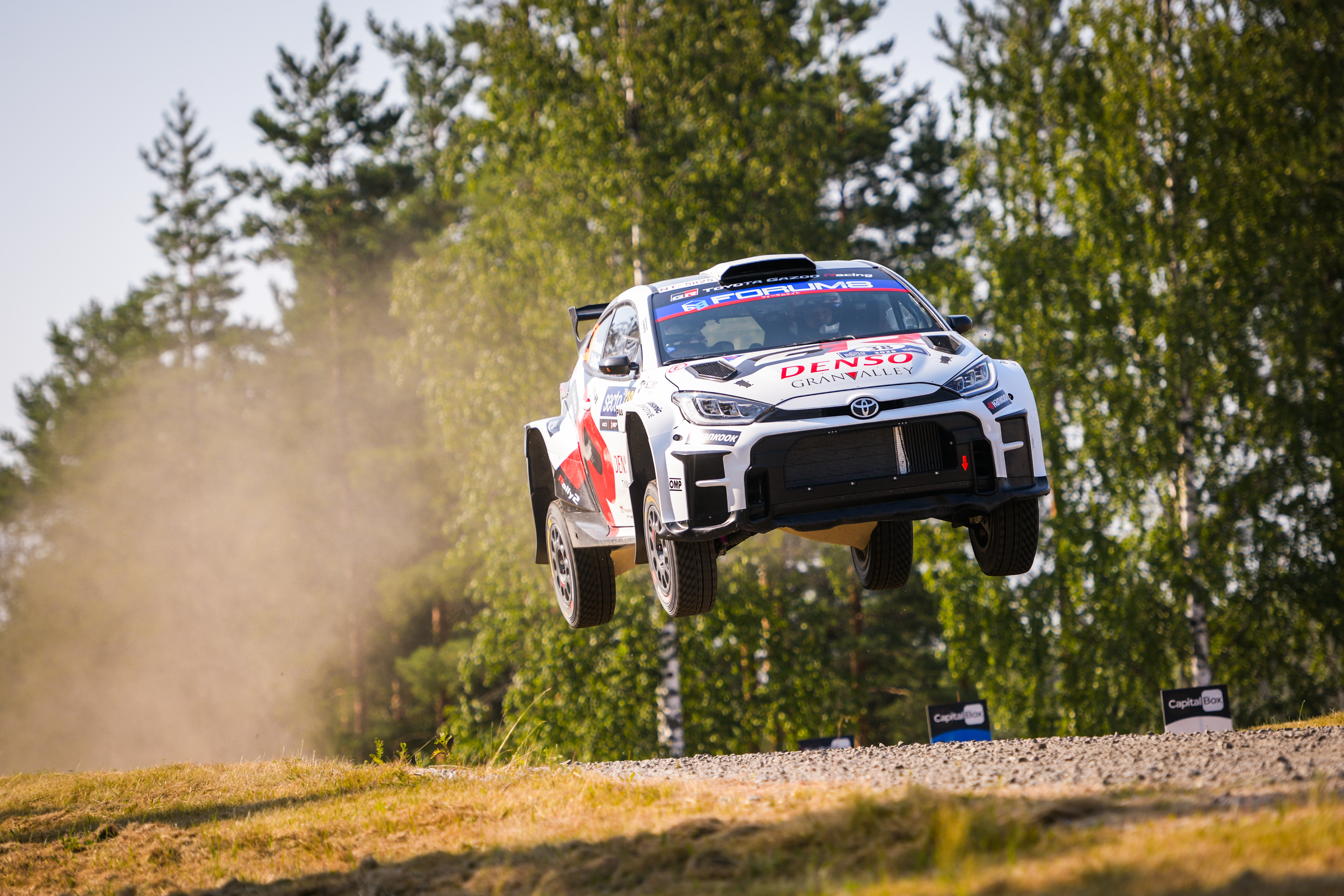 【希少！】TOYOTA Motor Sports Project 極める Yamamoto flies to a fine Finland finish | Press Releases