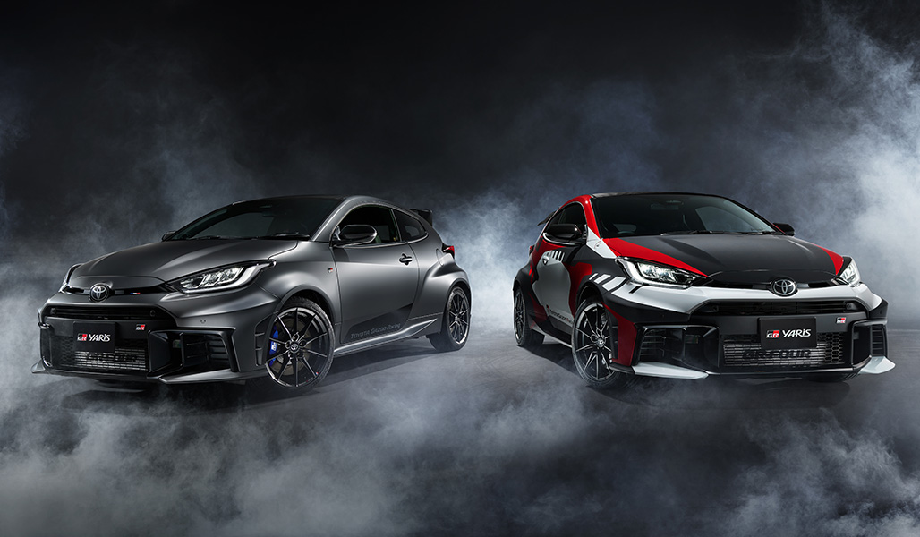 The GR Yaris RZ “High performance・Sébastien Ogier Edition” (left) and GR Yaris RZ “High performance・Kalle Rovanperä Edition”