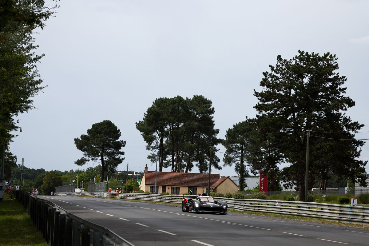GR010 HYBRID running on the Le Mans (2024)