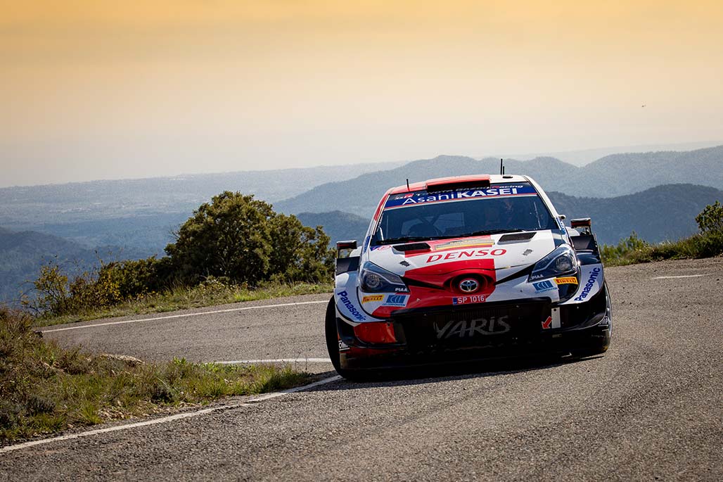 Car 33 (Elfyn Evans, Scott Martin)