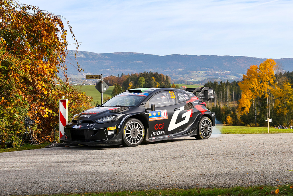 Car 33 (Elfyn Evans, Scott Martin)