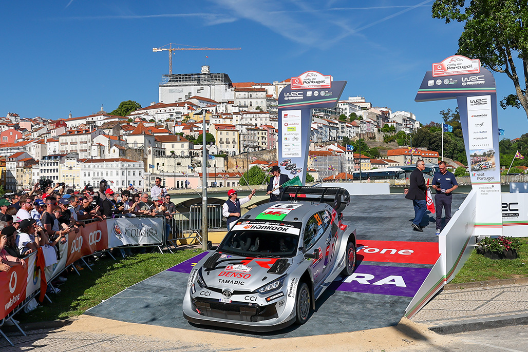 Car 33 (Elfyn Evans, Scott Martin)