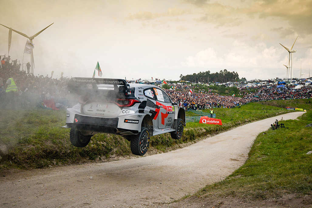 Car 33 (Elfyn Evans, Scott Martin)