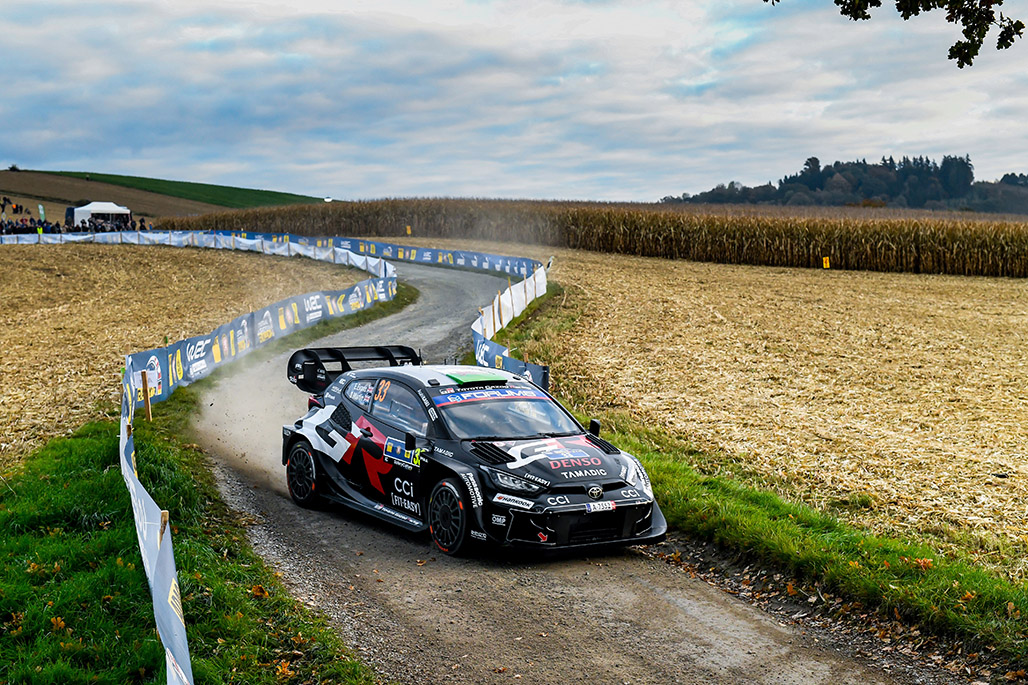 Car 33 (Elfyn Evans, Scott Martin)