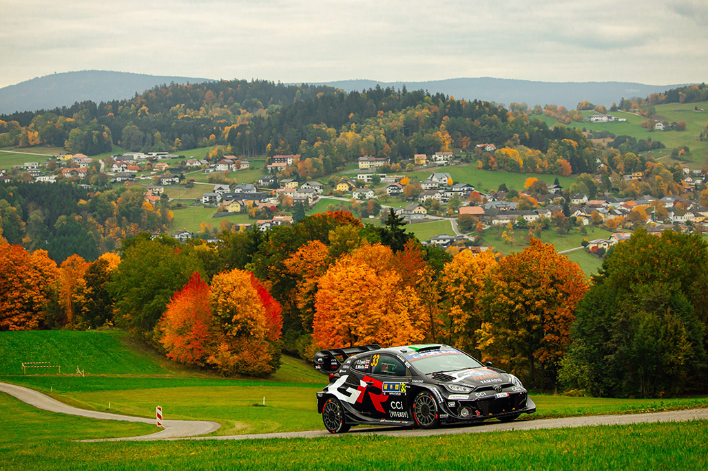 Car 33 (Elfyn Evans, Scott Martin)