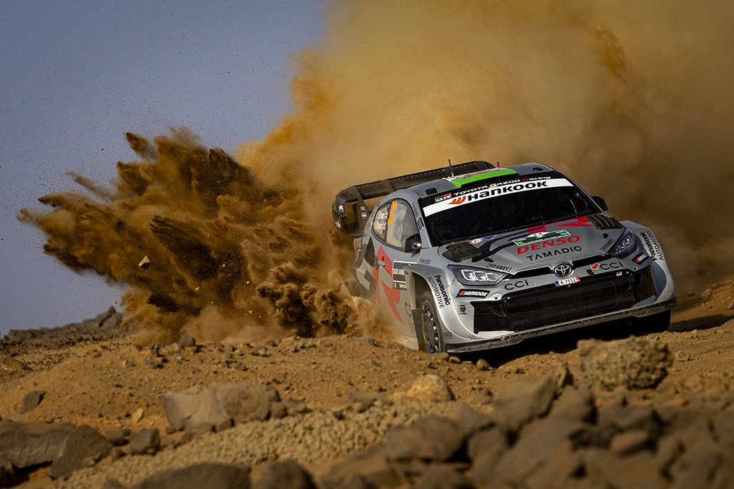 Car 33 (Elfyn Evans, Scott Martin)