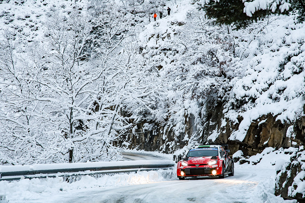 Car 33 (Elfyn Evans, Scott Martin)