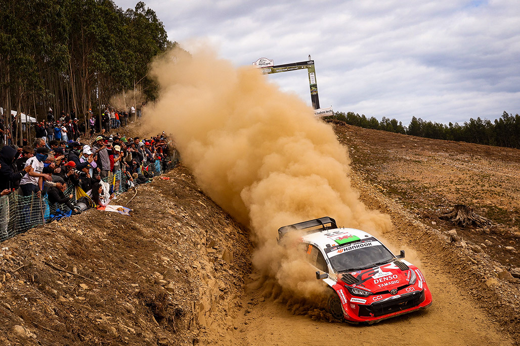 Car 33 (Elfyn Evans, Scott Martin)
