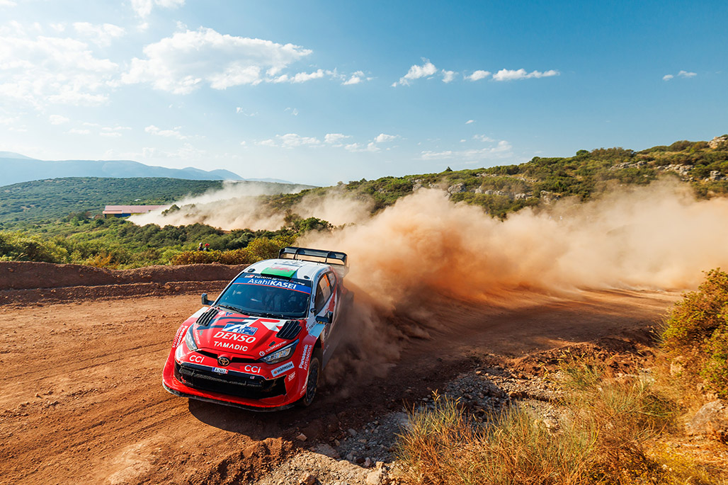 Car 33 (Elfyn Evans, Scott Martin)