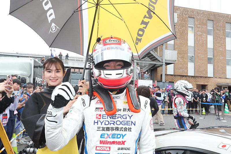 ポールポジションからスタートし、悲願の初優勝を遂げた冨林選手