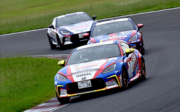 GR86/BRZ Cup 2025 シーズン中間レポート
