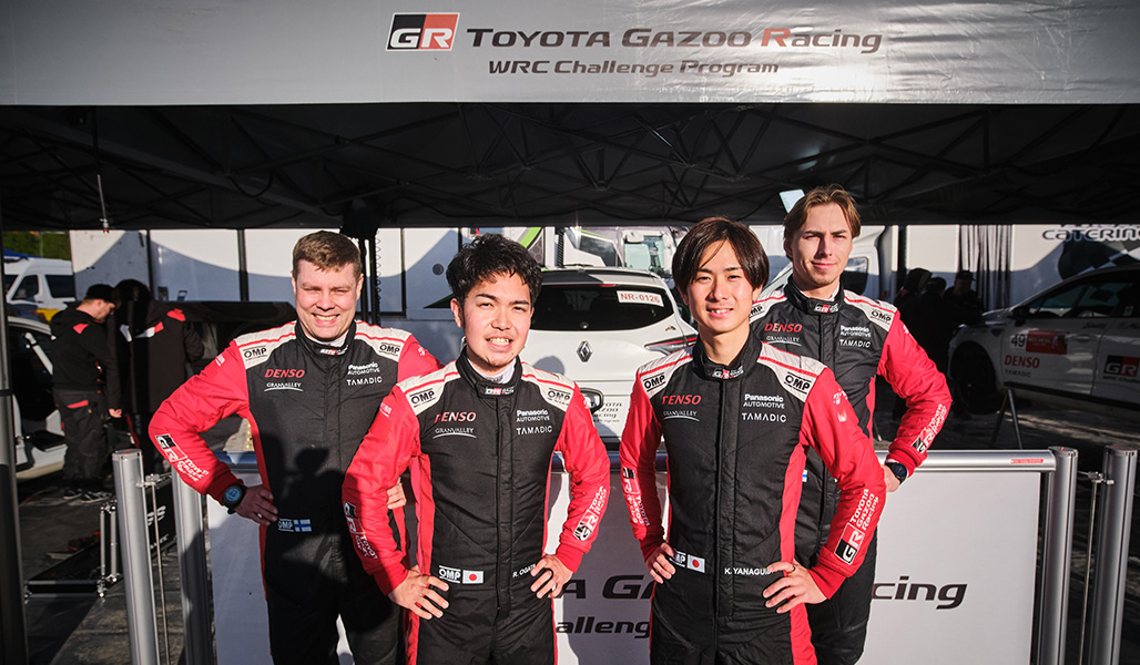 左から、ミカエル・コルホネン、尾形莉欧、柳杭田貫太、ヴィッレ・マニセンマキ