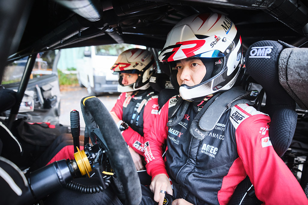 山本雄紀/ジェームズ・フルトン