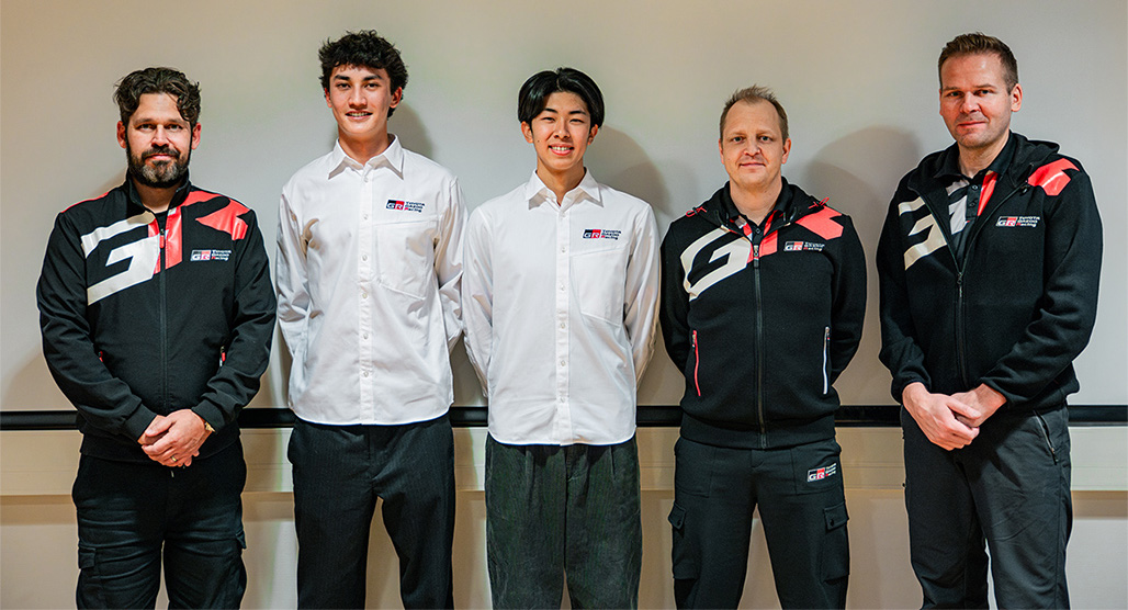 左からヤンネ・フェルム、ジール・ジョーンズ、箕輪大也、ミッコ・ヒルボネン、ヨウニ・アンプヤ