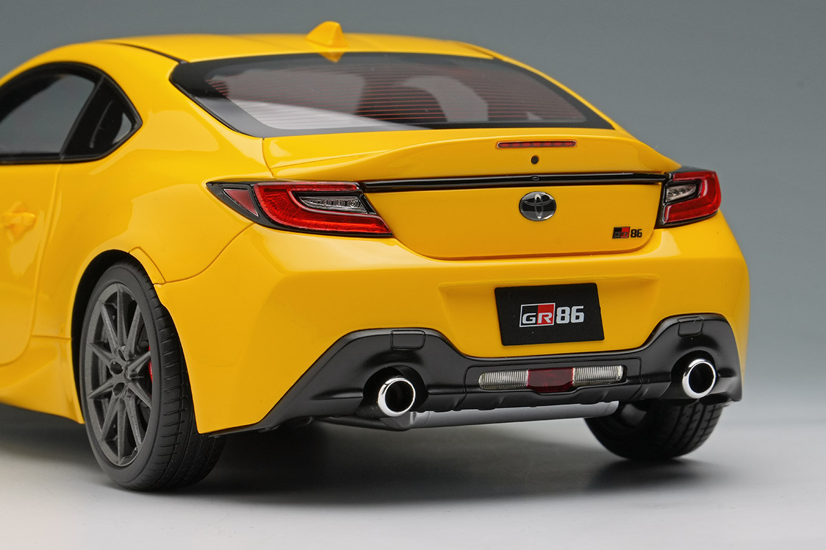 GR86 モデルカー 1/18  RZ “Yellow Limited”