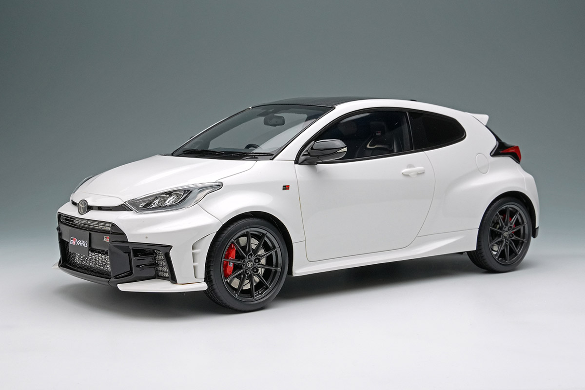GR YARIS モデルカー
