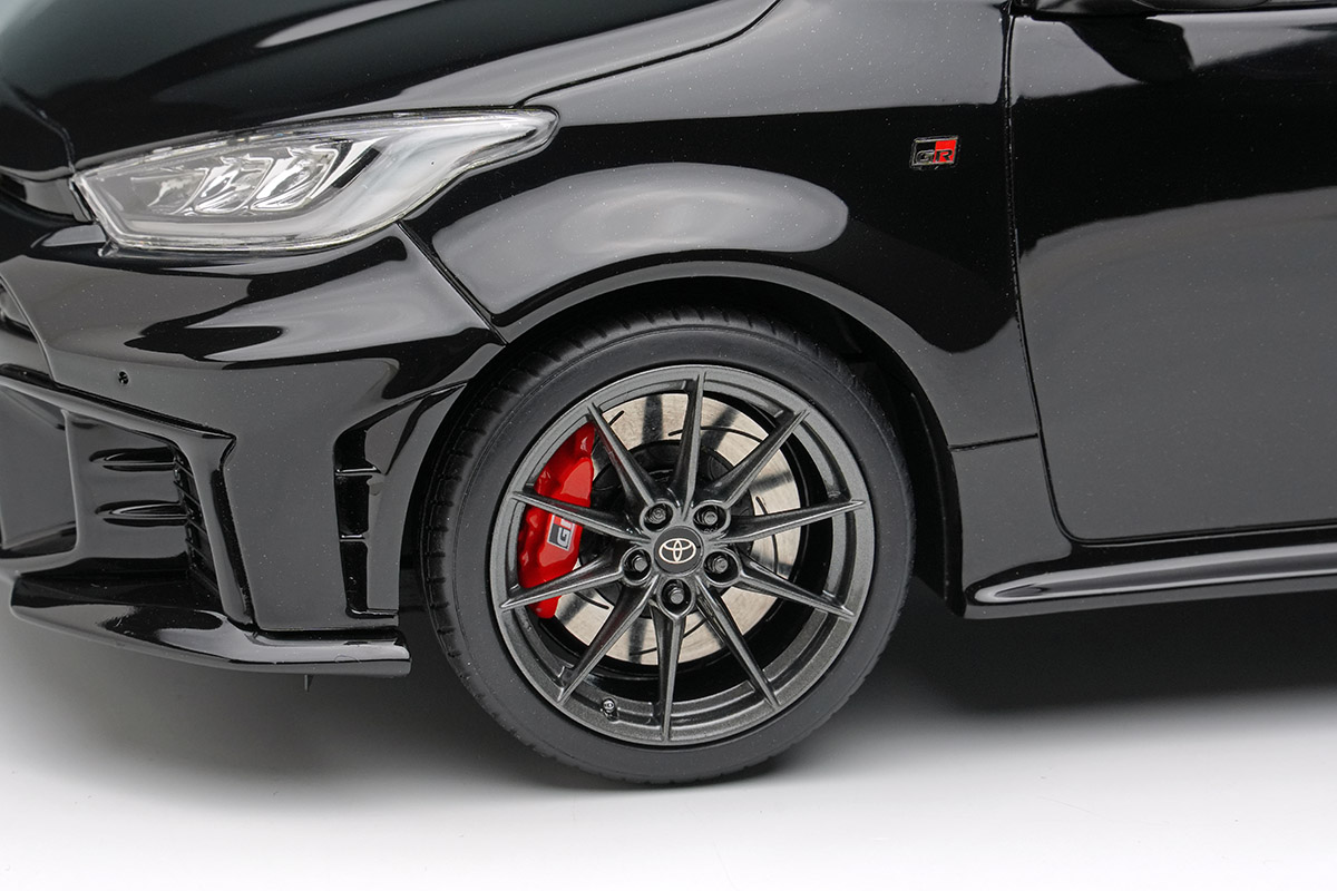 GR YARIS モデルカー