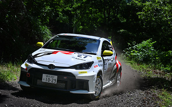 過酷なラリーの環境は、エンジニア、メカニックにとって最高の人材育成の場となる。