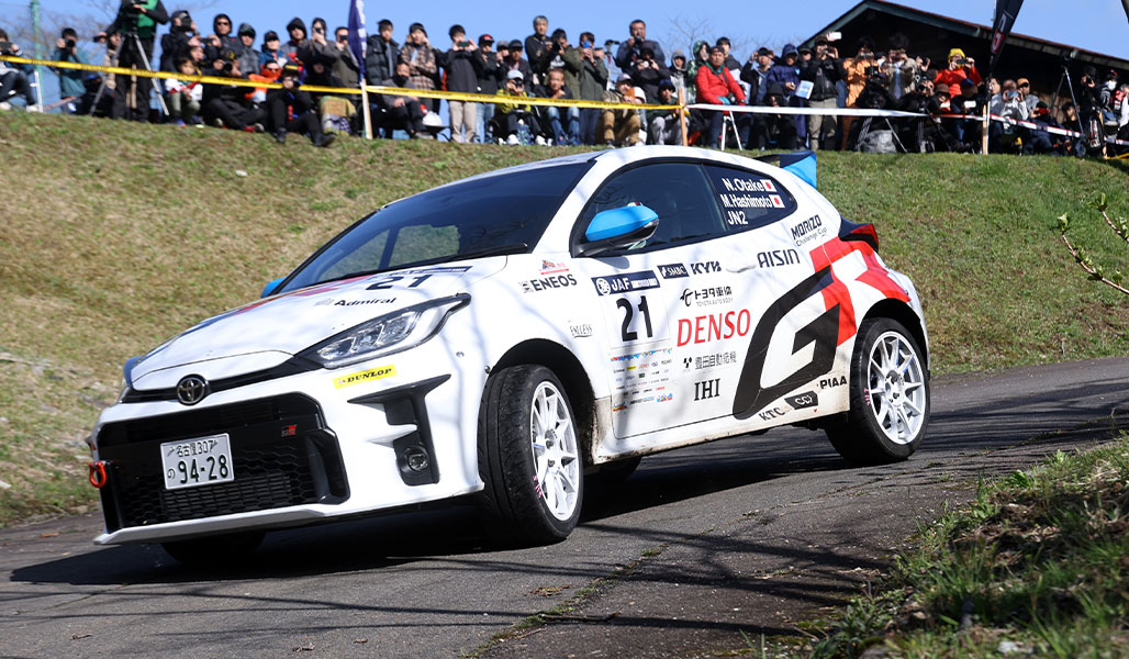 大勢の観客が見守る中、クレバーな走りでMCC2連勝を挙げた大竹選手/橋本選手