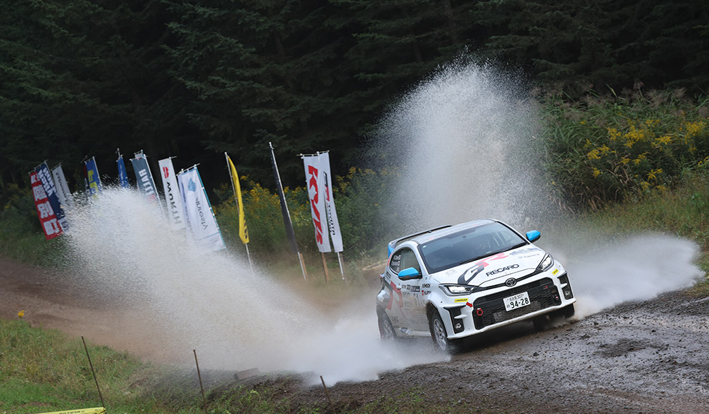 MCC6連勝を達成した大竹選手/橋本選手。タフなラリーを無傷で走り切った