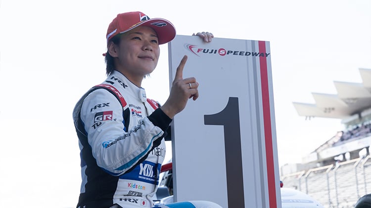 Rd.4のKYOJO Sprintは翁長実希がポール・トゥ・ウイン、ランキング3位のジョアンヌ・チコンテが表彰台獲得