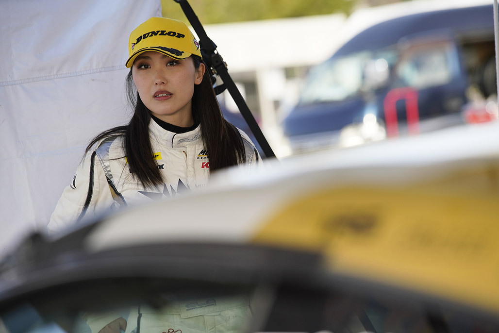 ウェルパインモータースポーツ 及川紗利亜選手