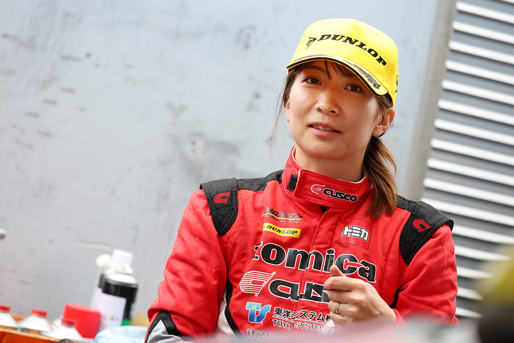 CUSCO Racing 今橋彩佳選手