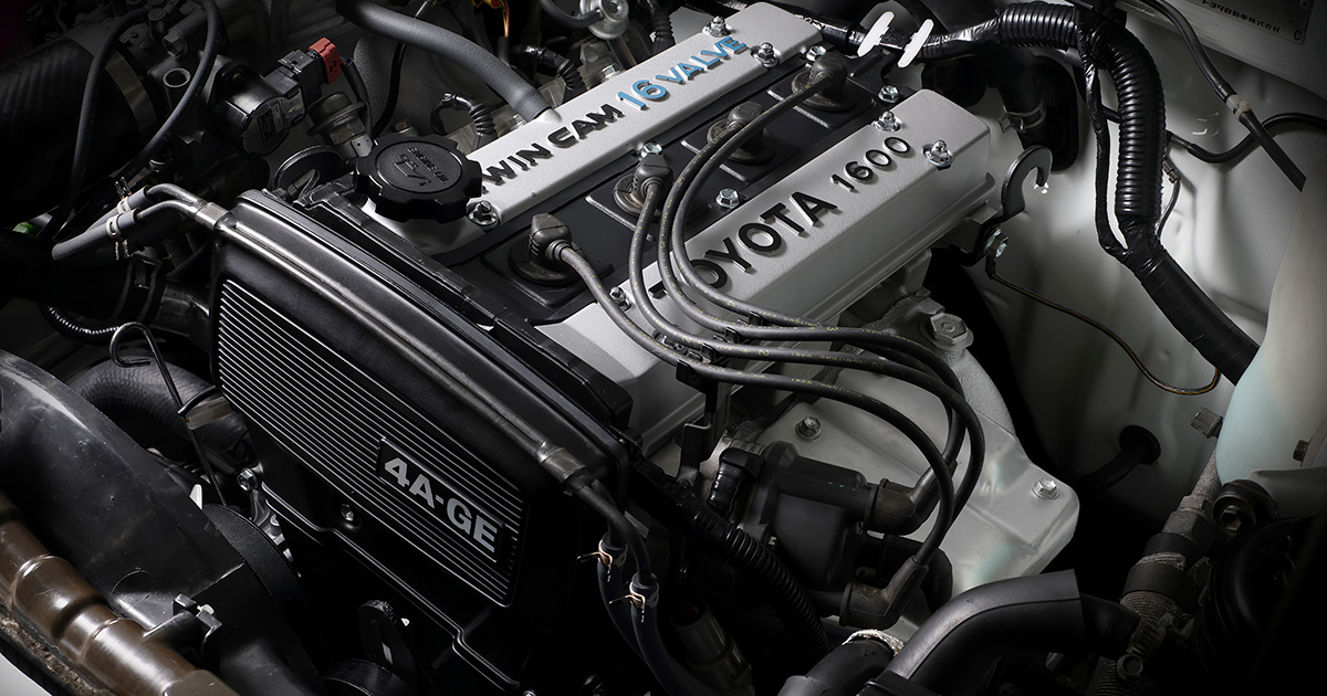 ４Ａ-ＧＥＵ　エンジン修理書　ＡＥ８６　レビン　トレノ Amazon.co.jp: AE86レビン.トレノ 修理書、追補版、エンジン4A