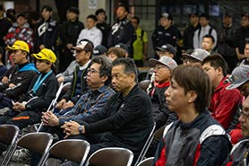 会場・人物