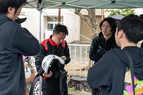 会場・人物