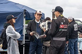 会場・人物