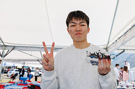 会場・人物