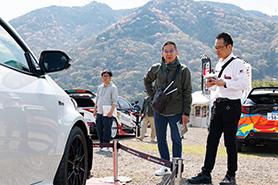 会場・人物
