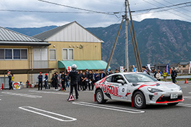 会場・人物