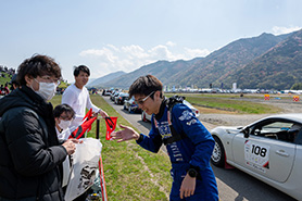 会場・人物