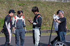 会場・人物