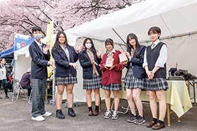 会場・人物
