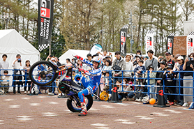 会場・人物