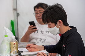 会場・人物
