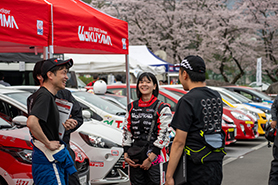 会場・人物