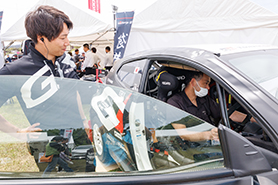 会場・人物