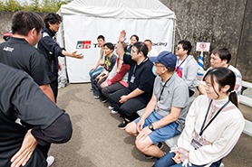 会場・人物