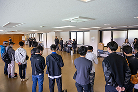 会場・人物