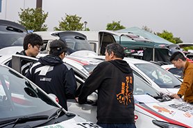会場・人物