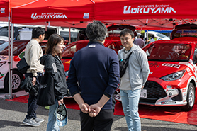 会場・人物